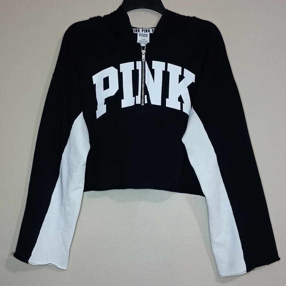 PINK Victoria's Secret Cropped Long Sleeve Hoodie